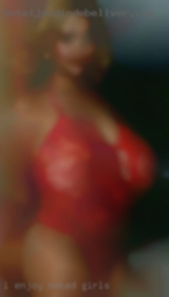 I enjoy some naked girls kink in my life.
