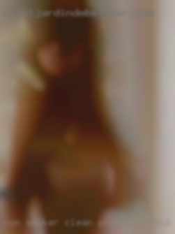 Non smoker, clean, caring and profile in Ohio discreet.